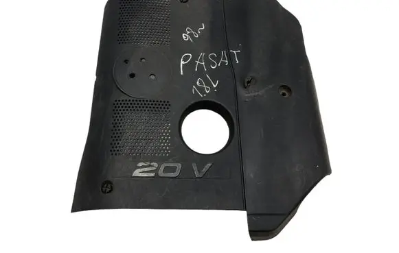 Volkswagen PASSAT B5 Engine cover (trim) 058103724K WJD841702
