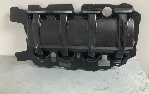 Volkswagen Jetta VI Other engine bay part 04E103623E