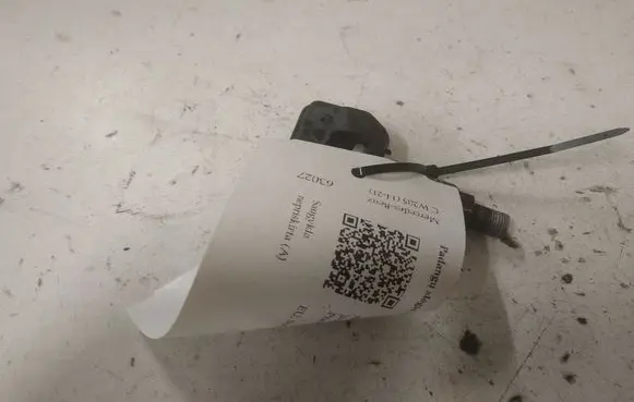 Mercedes-Benz C W205 Tire pressure sensor 34064106A