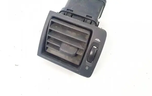 Volvo V50 Dash center air vent grill 2604522315a