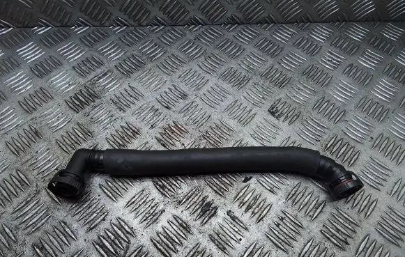 BMW 5 E60 E61 Breather hose/pipe V201562