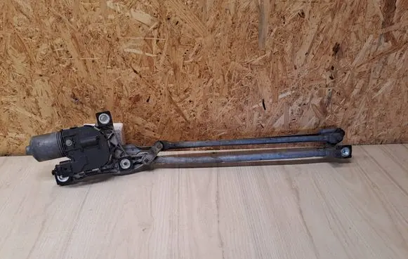 Volvo S40 Front wiper linkage and motor 0390241924 30699344 040902