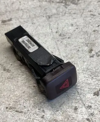Volvo V70 Hazard light switch 30710106