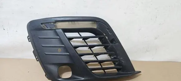 Peugeot Expert Front bumper lower grill 9811713877