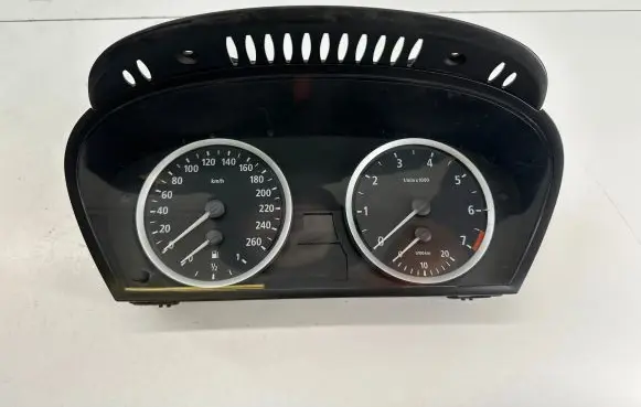 BMW 5 E60 E61 Speedometer (instrument cluster) 62116944118 110080213 1100802135