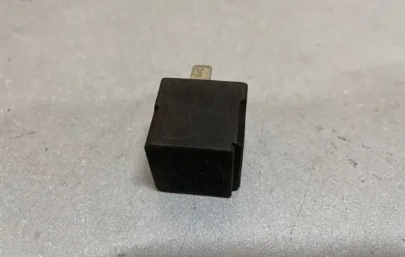 Opel Zafira B Other relay 13171831
