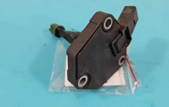 Volkswagen Polo V 6R Oil level sensor 04E907660A IMPRK1414992