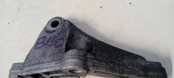 BMW 5 F10 F11 Fuel pump bracket 7810698