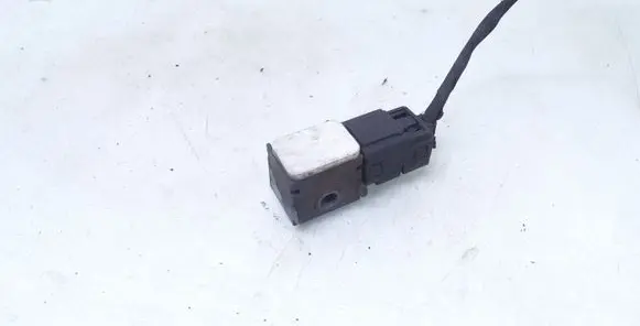 Hyundai Santa Fe Airbag deployment crash/impact sensor 959303L100 24070117
