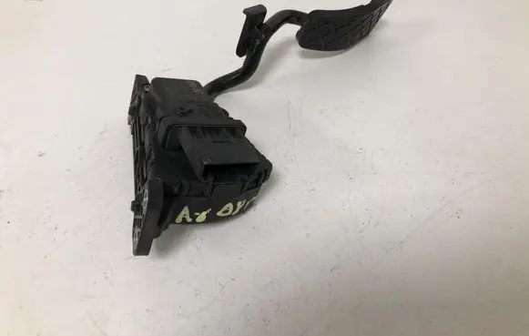Audi A6 S6 C6 4F Accelerator throttle pedal 4F2721523