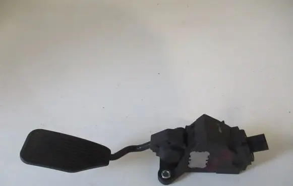 Peugeot 108 Accelerator throttle pedal 781100H070 14281A 10209642023