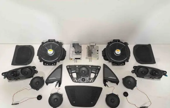 BMW X6 G06 Audio system kit 5A9BF91 5A3F6D3