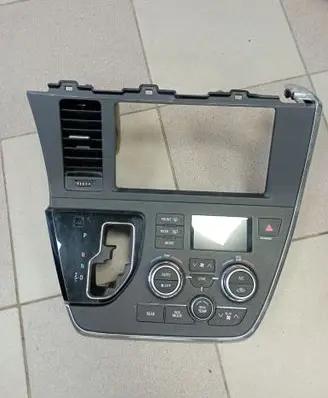 Toyota Sienna XL30 III Dashboard center trim panel 5541208060