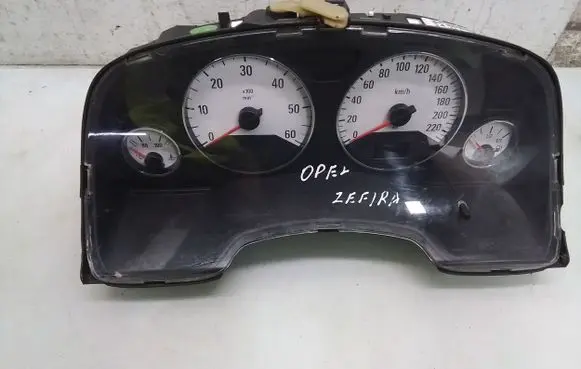Opel Zafira B Speedometer (instrument cluster) 24461761