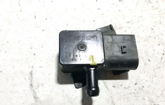 BMW 1 F20 F21 Air pressure sensor 780515201 7805152-01