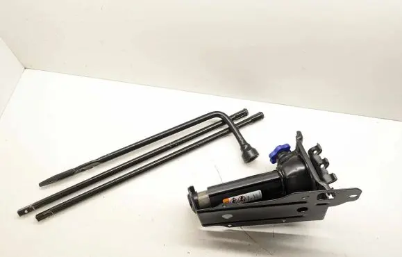 Chevrolet Tahoe Lift Jack 84867899