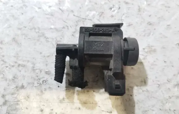 Volkswagen Polo V 6R Vacuum valve 191906283A