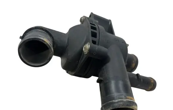 Thermostat/thermostat housing