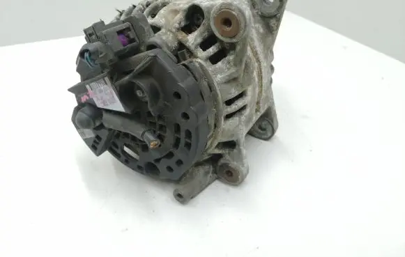 Volkswagen Golf V Generator/alternator 06F903023J 0124525092