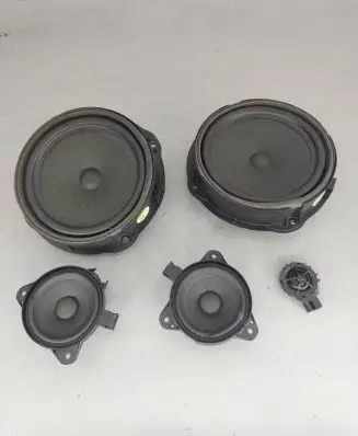 Audi A1 Front door speaker 83A035415A 20181227 82A035709