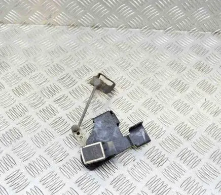Rear air suspension level height sensor