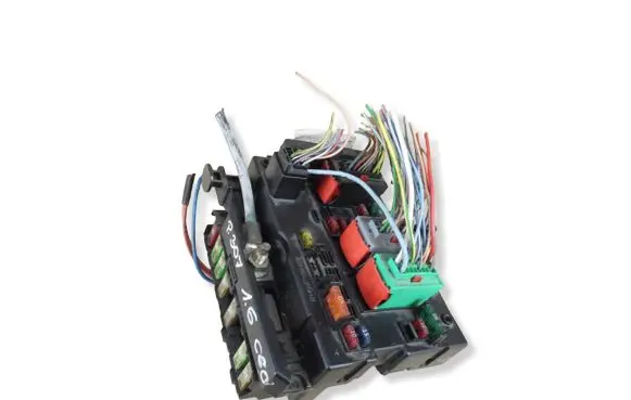 Peugeot 307 Fuse module 9650664080 35161574