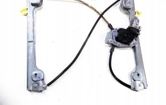 Peugeot 1007 Front door window regulator with motor 