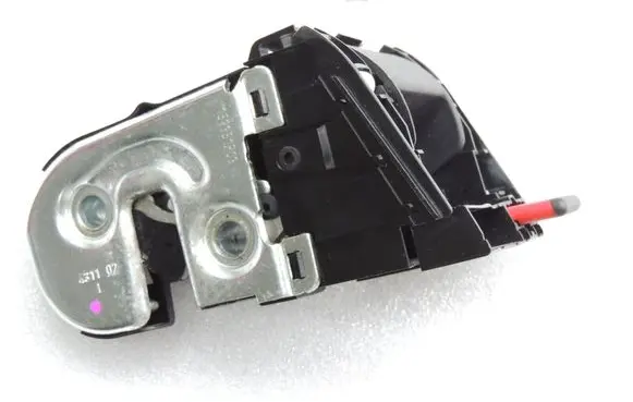 Opel Astra J Seat back rest lock catch 13481003