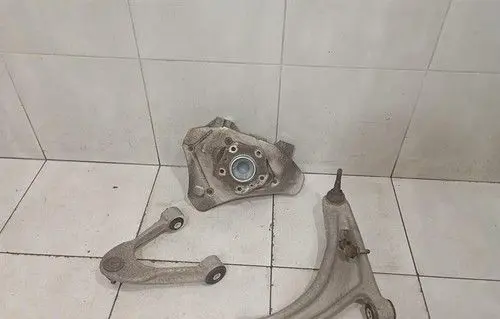 Aston Martin Vantage IV Front wheel hub 20182025