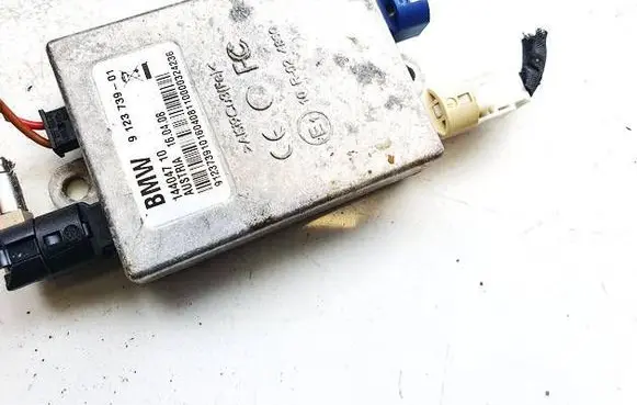 BMW 3 E90 E91 Antenna control unit 912373901 14404710