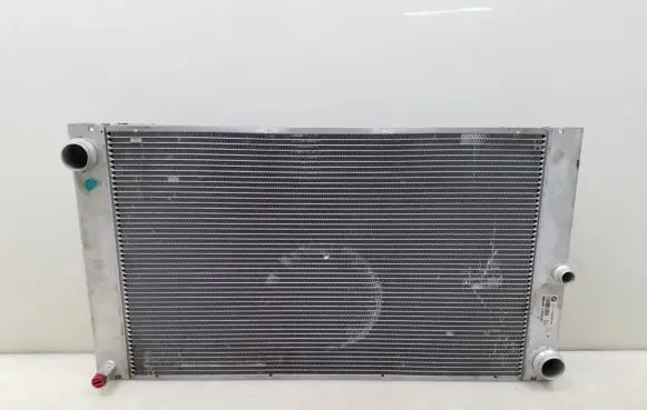 BMW 5 E60 E61 Coolant radiator 7795878