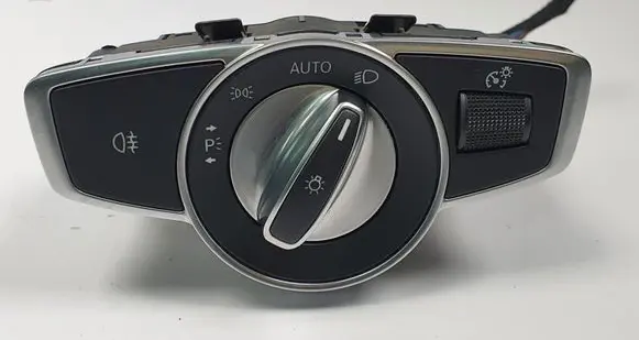 Mercedes-Benz C W205 Headlight level height control switch A2059051810