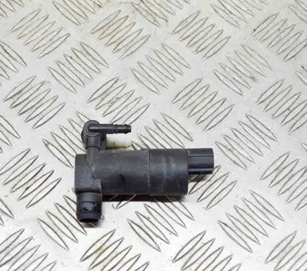 Ford Focus Windscreen/windshield washer pump BV6117K624BA