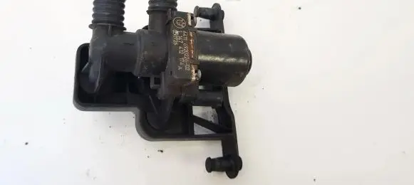 BMW 5 E60 E61 Coolant heater control valve 6411692022602 64116920226-02