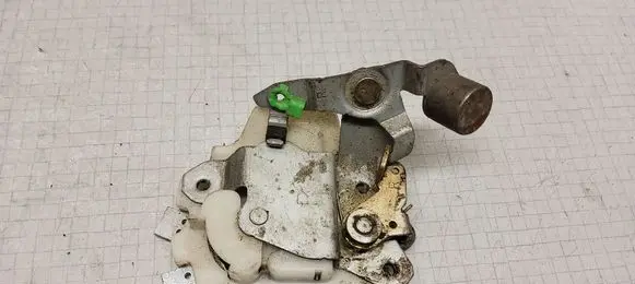 Mitsubishi Space Runner Rear door lock