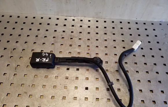 Hyundai i40 Front seatbelt buckle 888303Z000RY