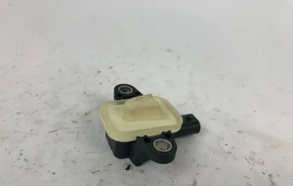 Maserati Ghibli Airbag deployment crash/impact sensor 51943478 160705