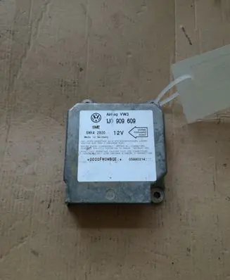 Volkswagen Golf IV Airbag control unit/module 1J0909609