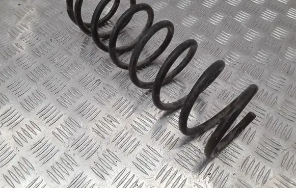 Ford Mondeo Mk III Rear coil spring