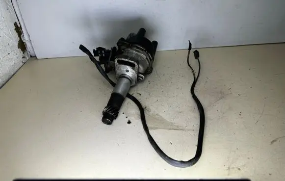 Mazda 626 Spark distributor T4T67975 T4T67975E7 FE7C7830