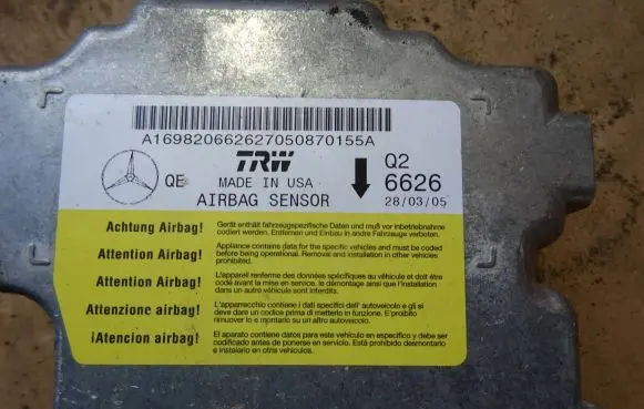 Mercedes-Benz B W245 Airbag control unit/module A1698206626 6626