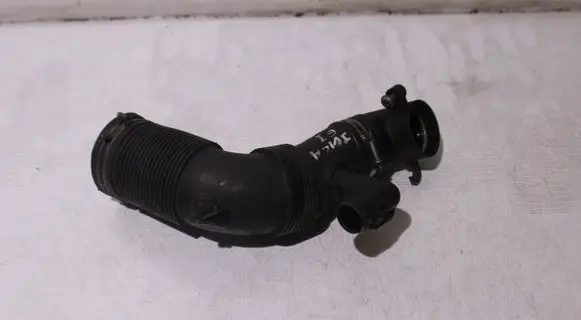 Seat Ibiza IV (6J,6P) Air intake duct part 6R0129654C