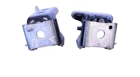 Rear door upper hinge