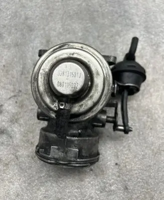 Volkswagen Sharan EGR valve 038131501J