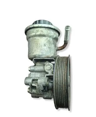 Toyota Avensis T250 Power steering pump 
