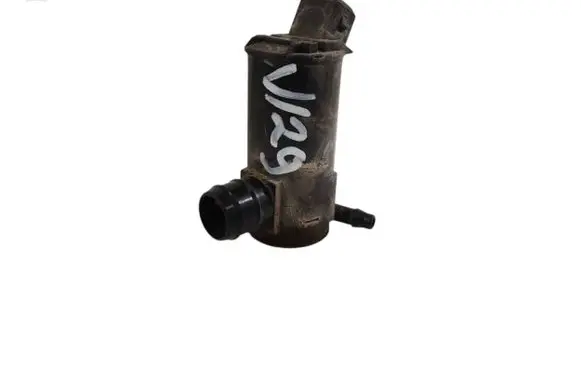 Volvo V70 Windscreen/windshield washer pump 9169611