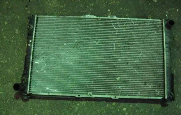 KIA Carnival Coolant radiator AUTOMATINEPAVARDEZE