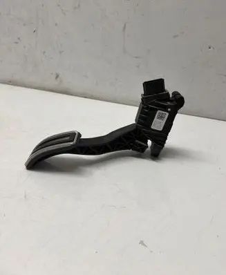 Volkswagen Golf VII Accelerator throttle pedal 5Q1723503H 6PV01062111