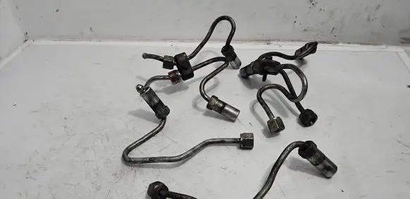 Opel Signum Fuel injector supply line/pipe 