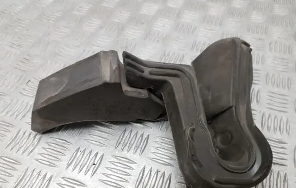 Skoda Superb B8 (3V) Other engine bay part 3V0864237